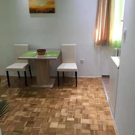 Dreams Apartment *